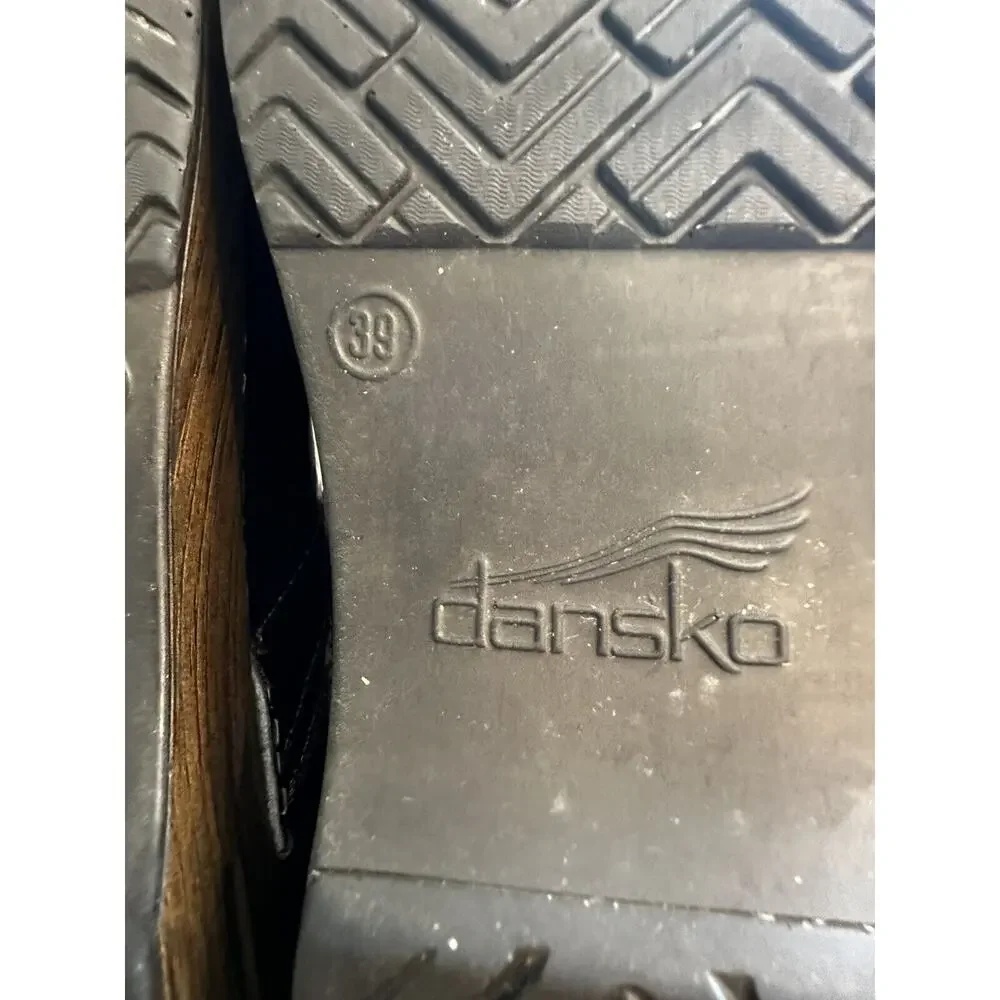 Dansko Embossed Tooled Clogs Slip On Shoes Women’s Size 39 US Size 8.5 Nurse